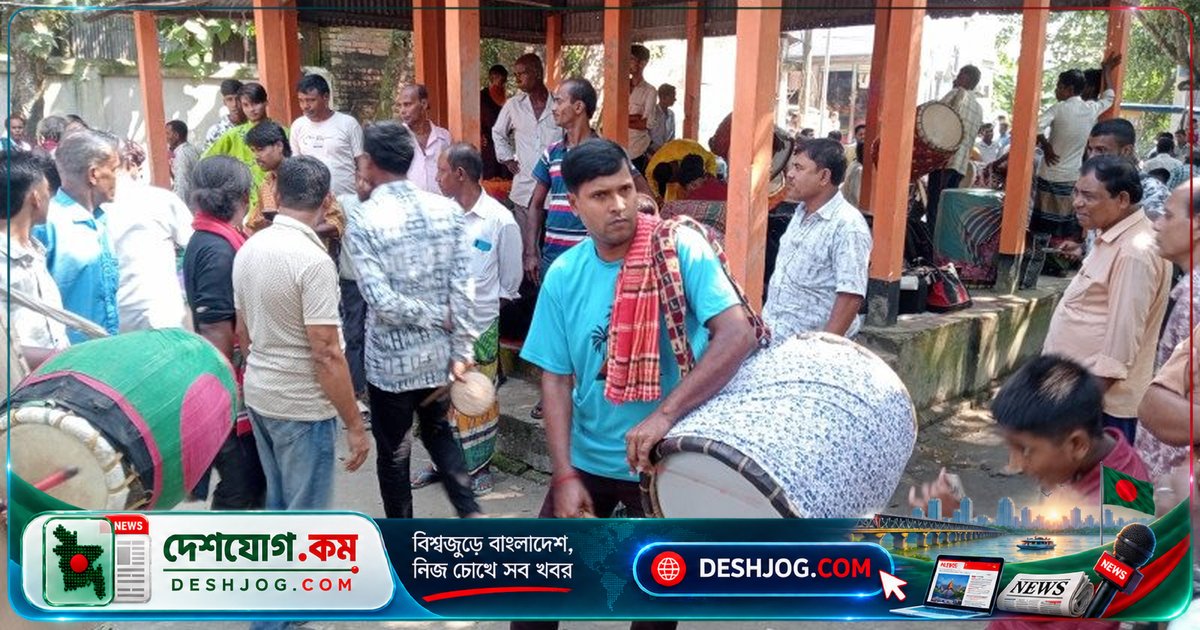 কটিয়াদীতে ৫০০ বছরের ঐতিহ্যের ঢাকের হাটে বাদ্যশিল্পীদের মিলনমেলা: পূজার বাদ্যচুক্তি থেকে সংস্কৃতির প্রতীক হয়ে উঠেছে ঐতিহ্যবাহী হাট