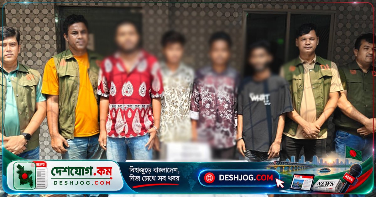 কুমিল্লা পুলিশের রাতভর অভিযানে আটক ৩৬৩ জন কিশোর গ্যাং সদস্য, 'রতন গ্রুপ' প্রধানসহ ১৮টি থানায় একযোগে অভিযান