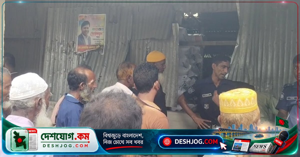 সার সরবরাহের দেরিতে কুড়িগ্রামে গুদাম ভাঙচুর ও লালমনিরহাটে মহাসড়ক অবরোধ: কৃষকদের বিক্ষোভের বিস্তারিত