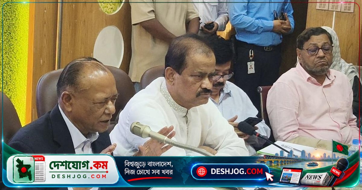 লক্ষ্মীপুরে আইনশৃঙ্খলা ও উন্নয়ন তদারকিতে পরিবেশমন্ত্রী: সামাজিক অবক্ষয় প্রতিরোধে সম্মিলিত দায়িত্বের আহ্বান