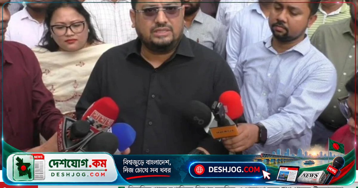নারায়ণগঞ্জ ভূমি অফিসে অনিয়মের বিরুদ্ধে প্রতিমন্ত্রীর কঠোর বার্তা: সেবা দেওয়া কর্মকর্তাদের দায়িত্ব