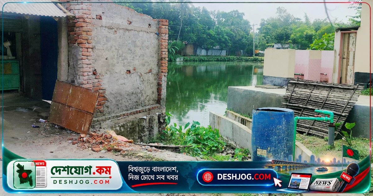 মান্দা উপজেলায় প্রতিমা বিসর্জনের ঘাট দখলের কারণে দুর্গাপূজা বন্ধের সিদ্ধান্ত: স্থানীয়রা দাবি করে জায়গা মুক্তি