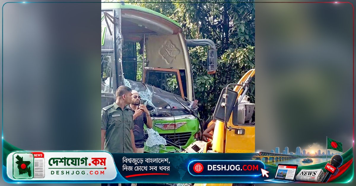 মানিকগঞ্জের মহাসড়কে বাস-কাভার্ড ভ্যান সংঘর্ষে চালক মৃত্যুবরণ, হেলপার আহত, চালক পালিয়ে যায়