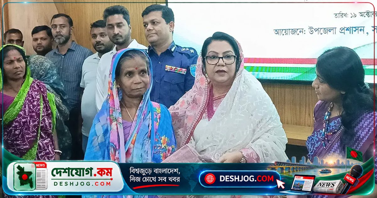 মানিকগঞ্জে পূজা আসনপ্রতি ৪ লাখ ৪১ হাজার টাকা বরাদ্দ: খাদ্যমন্ত্রী আফরোজা রিতা প্রধানমন্ত্রীর উপহার শাড়ি বিতরণে