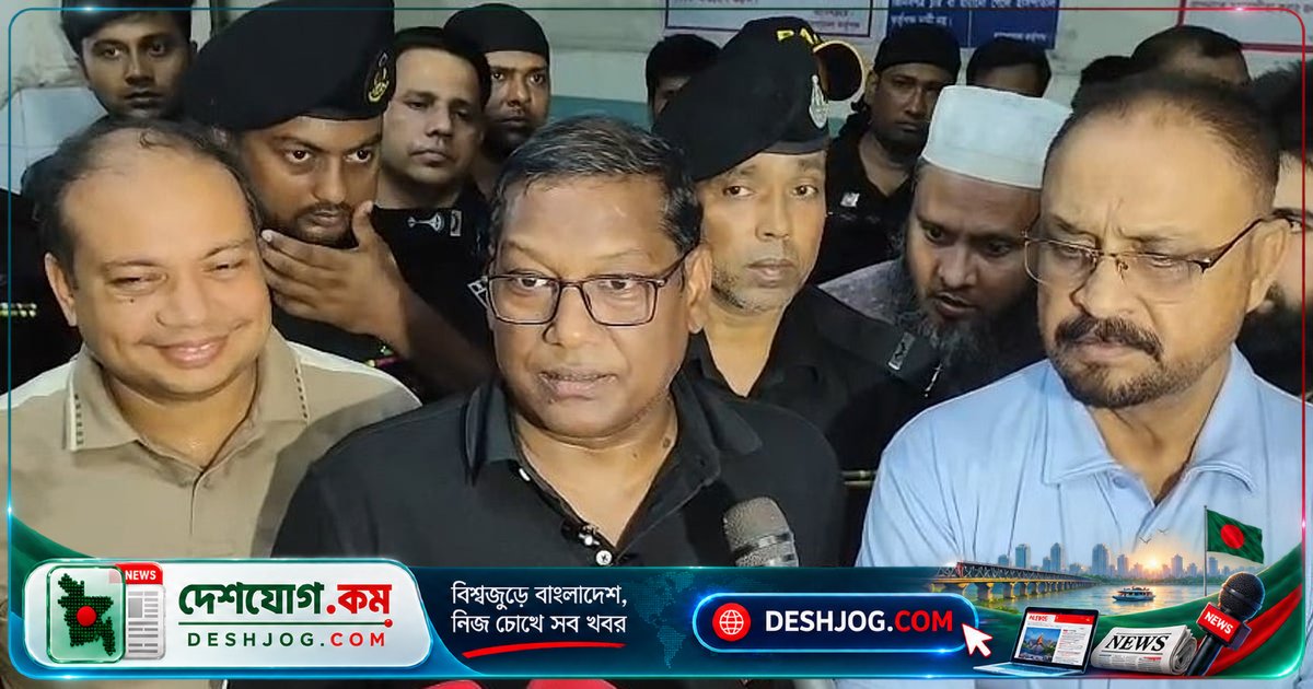ময়মনসিংহ মেডিকেলে অগ্নিকাণ্ডে মৃত্যু তথ্য যাচাই চলছে: বিভাগীয় কমিশনার ও ডিআইজির সতর্ক বার্তা