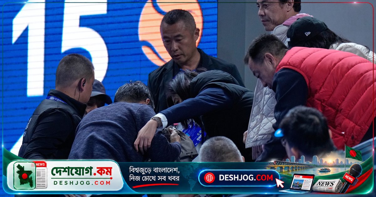 চীন ওপেনে দর্শককে বল দিয়ে বাদ দেয়া মেডভেদেভ: নোভাক ডজকোভিচের সেমিফাইনালে ঘটে দুর্ঘটনা