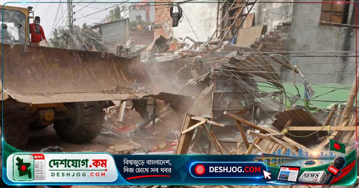 মিরপুরের ফুটপাত দখল থেকে উচ্ছেদ: হকারদের জীবিকা সংকটে পুলিশের সঙ্গে সংঘর্ষে ২৬ গ্রেপ্তার