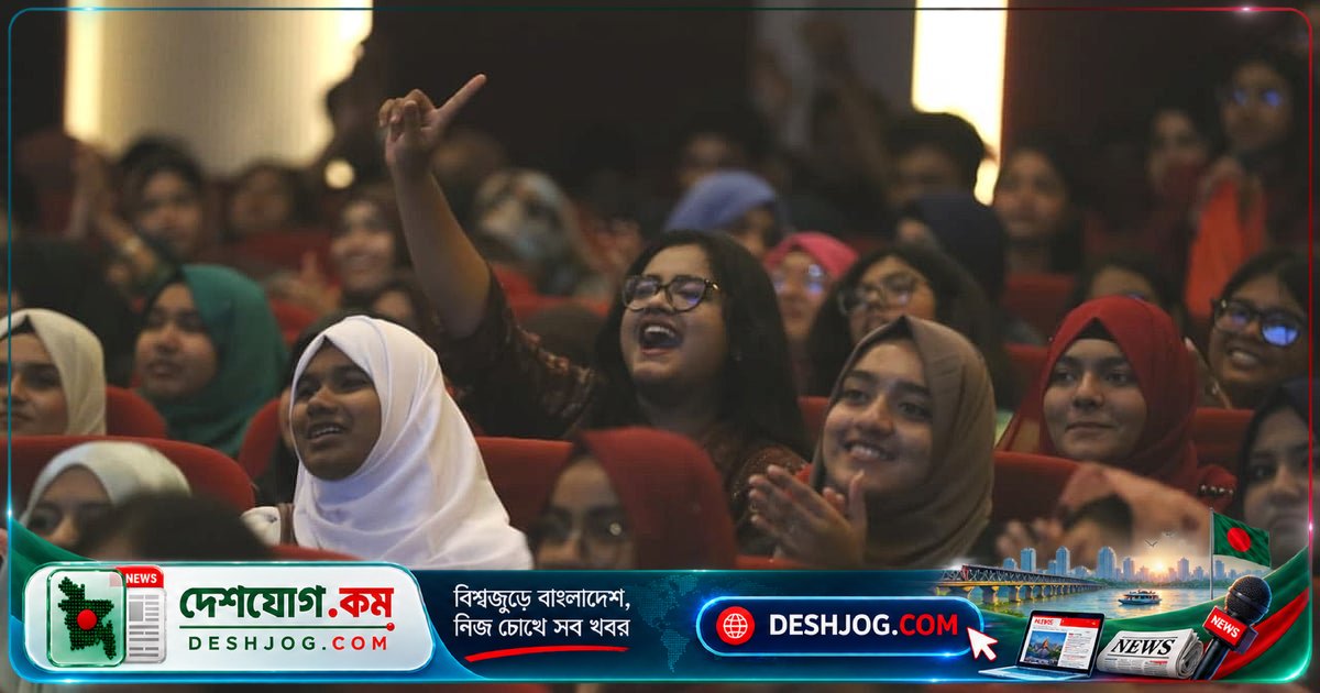 মা-মেয়ের কষ্টের গল্প থেকে সাফল্যের স্বীকৃতি: জিপিএ-৫ মেয়ের মা তাসনিয়া আরেফীন কুষ্টিয়ায় উপস্থিত