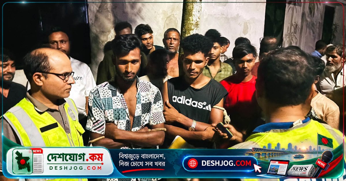 মৌলভীবাজার: ভারতীয় মদসহ দুই যুবককে আটক, ২২ বোতল উদ্ধার পুলিশের হাতে