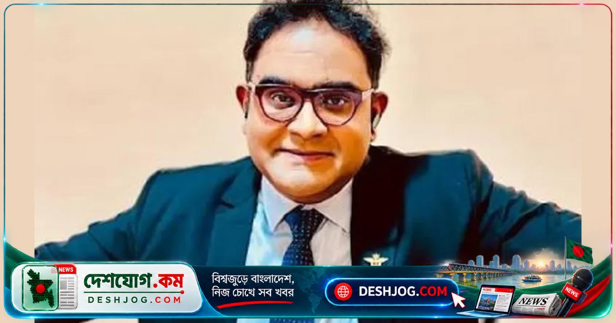 ময়ূখ রঞ্জন ঘোষের প্রশংসায় চট্টগ্রামের পুজো: 'বাংলাদেশের পুজো এবার চমকে দিল'