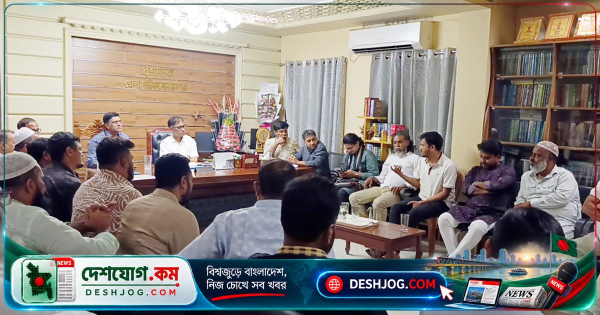 নারায়ণগঞ্জ-ঢাকা রুটে বাসভাড়া কমানোর দাবিতে শিক্ষার্থীদের অবরোধ স্থগিত, বাসমালিকরা দুই দিনের সময় চেয়েছেন