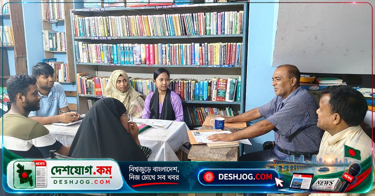 চিঠির স্মৃতিমাখা দিনগুলোর গল্প শোনালেন দিনাজপুরের শিক্ষক
