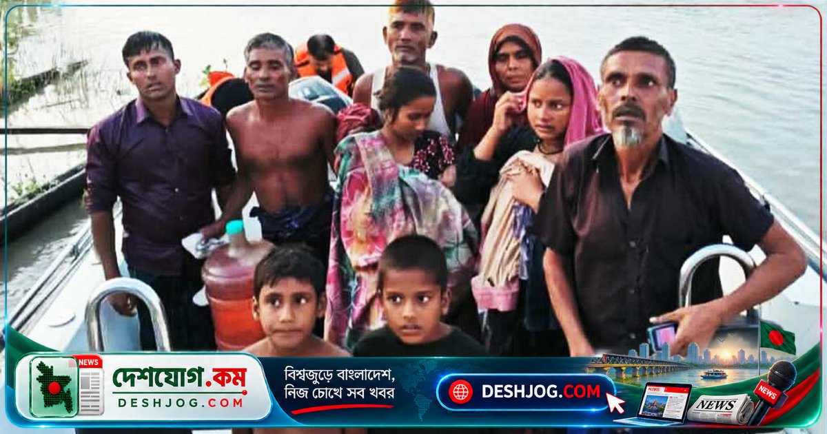 পদ্মা নদীর ঝড়ো বাতাসে নৌকাডুবিতে ১০ জন উদ্ধার, একজন সাঁতরে দেশে ফিরে আসেন