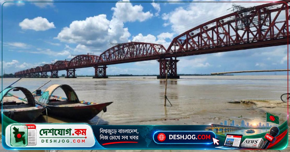 পদ্মা নদীর হার্ডিঞ্জ ব্রিজে ট্রলার দুর্ঘটনায় ২২ ঘণ্টা পরও নিখোঁজ ছাত্রদল নেতা রাকিবুজ্জামান রকি