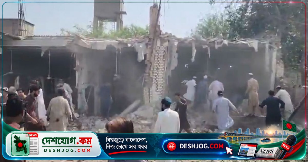 পাকিস্তানের কোহাটে মসজিদে আত্মঘাতী হামলায় নিহত ১৬, পুলিশের ৫ সদস্যসহ নিরাপত্তাবাহিনীর বড় আঘাত