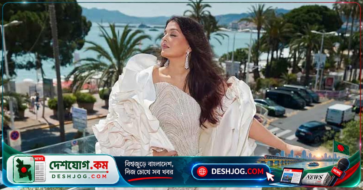 প্যারিস ফ্যাশন উইক: সাবেক বিশ্বসুন্দরী ঐশ্বরিয়া রাই বচ্চন আবার র্যাম্পে ঝলমলে উপস্থিতি