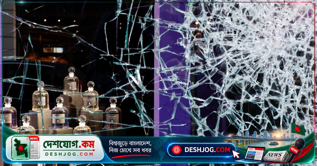 ফ্রান্সের রাজধানী প্যারিসে ছাত্রনেতৃত্বে বিক্ষোভে শহর ভেঙে পড়ে, সরকারের প্রতিক্রিয়া নজরে