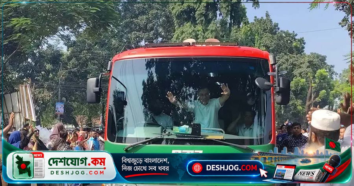 রংপুরের পূজামণ্ডপ পরিদর্শনে যাচ্ছেন প্রধানমন্ত্রী তারেক রহমান: সৈয়দপুরে বিএনপি নেতাকর্মীদের হাত নেড়ে শুভেচ্ছা