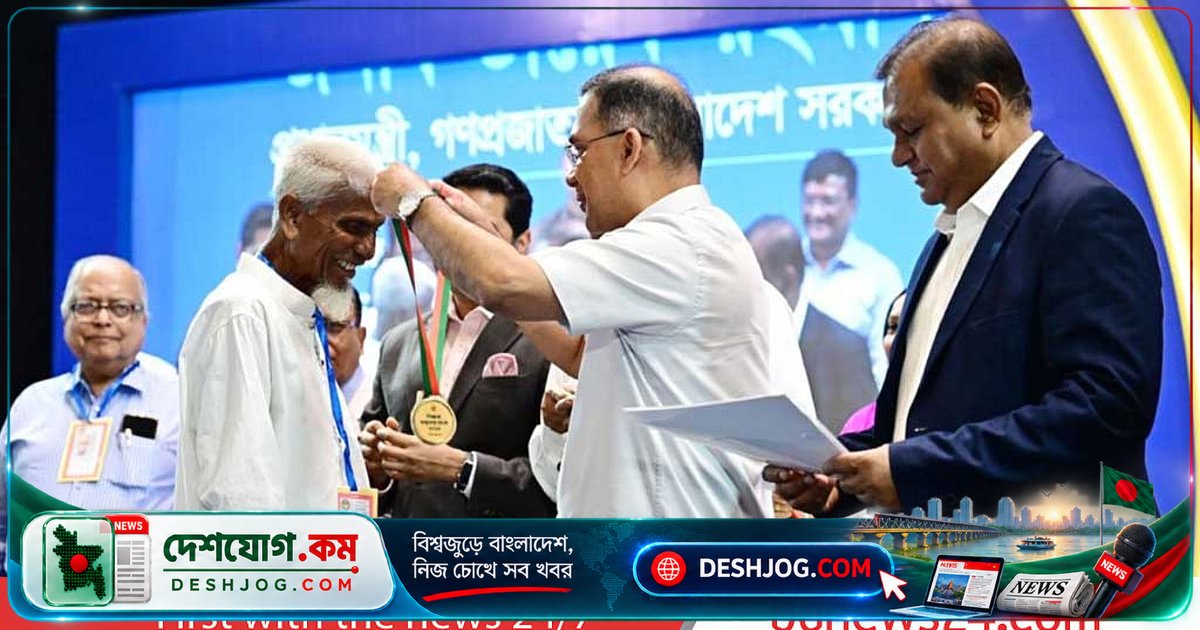 প্রধানমন্ত্রী: শিক্ষকতা পেশা কখনো বিকল্প নয়, শিক্ষা ব্যবস্থায় বিপ্লবের লক্ষ্যে সরকারের নবীন পদক্ষেপ