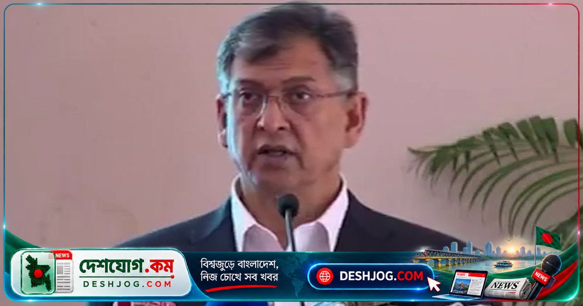 রাষ্ট্রদ্রোহ আইনে পুলিশ কর্মকর্তাদের সতর্ক: ফ্যাসিবাদীদের তথ্য দিলে কঠোর ব্যবস্থা নেওয়া হবে