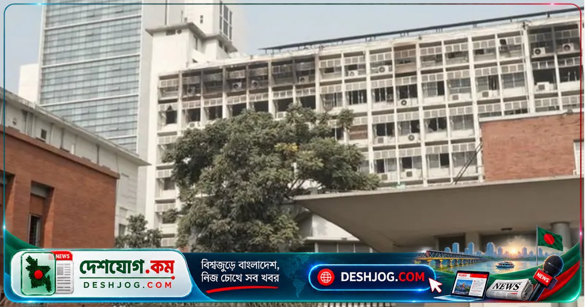 রাজনৈতিক বিবেচনায় শাস্তি বাতিল: বাংলাদেশে কর্মকর্তা পুনর্বহালের রেওয়াজ কী বার্তা দিচ্ছে?