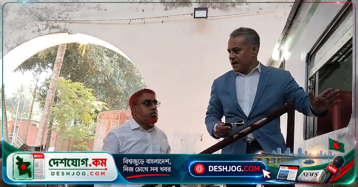 রেলমন্ত্রী সৈয়দপুর কারখানায় নিম্নমানের কোচ সংস্কার দেখে ক্ষুব্ধ: ‘ছোট ওয়ার্কশপেও এত নিম্নমানের কাজ হয় না’