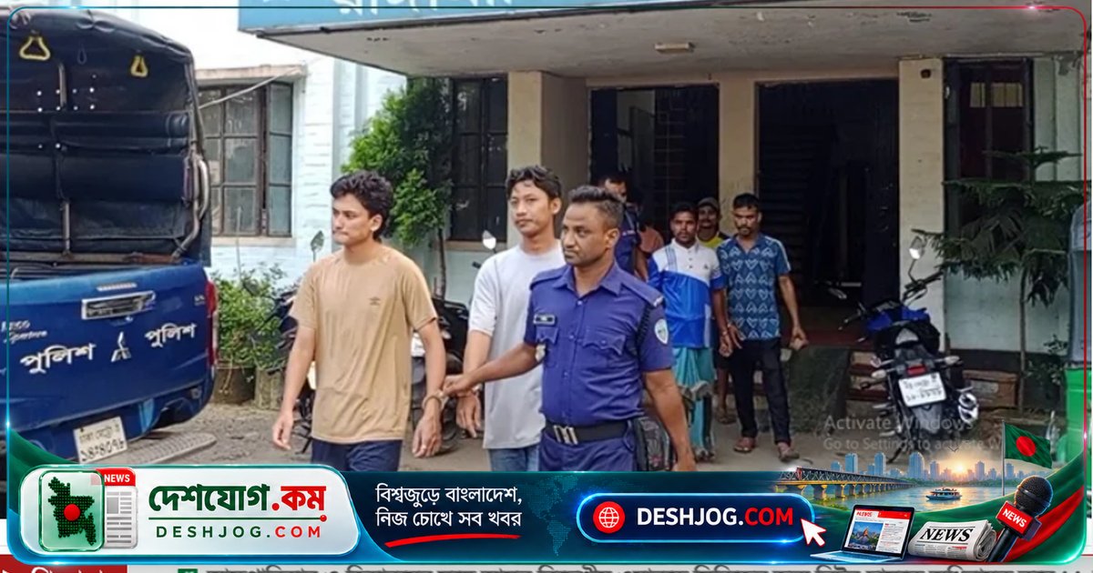 রাঙামাটির কোতয়ালী থানায় মাদক ও জনবিরক্তিকর কার্যকলাপে ৬ জনের আটক, আইনে সোপর্দ করা হয়েছে
