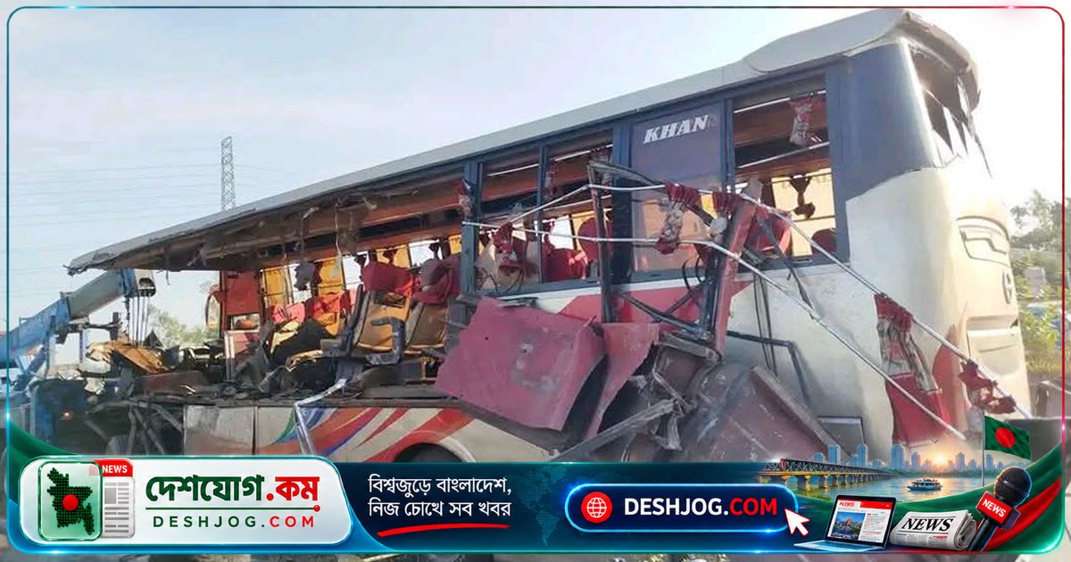 রংপুরের মহাসড়কে বাস-ডাম্প ট্রাক সংঘর্ষে নিহত ৪ পোশাকশ্রমিক, সহকারীসহ