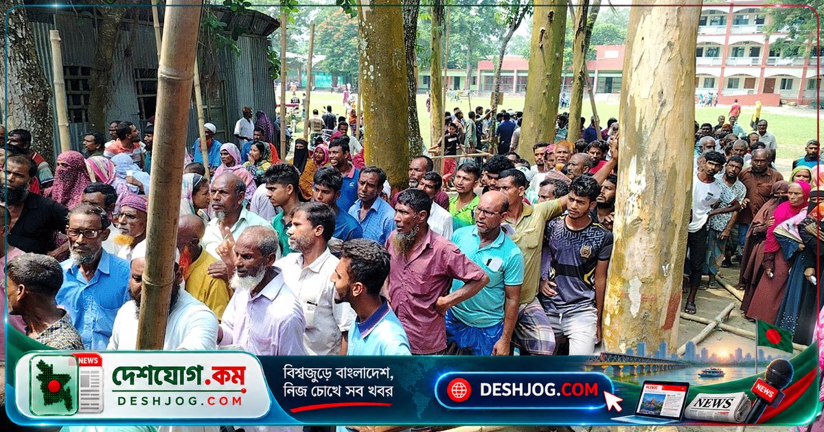 রৌমারীতে আমন ধানের সার চাহিদা বৃদ্ধিতে বিক্রয়কেন্দ্রে দীর্ঘ লাইন ও প্রশাসনিক নজরদারি
