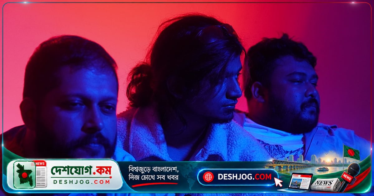 দ্য রোভারের নতুন অ্যালবাম 'আয়না' নিয়ে আসছে ১৮টি গানের জাদু