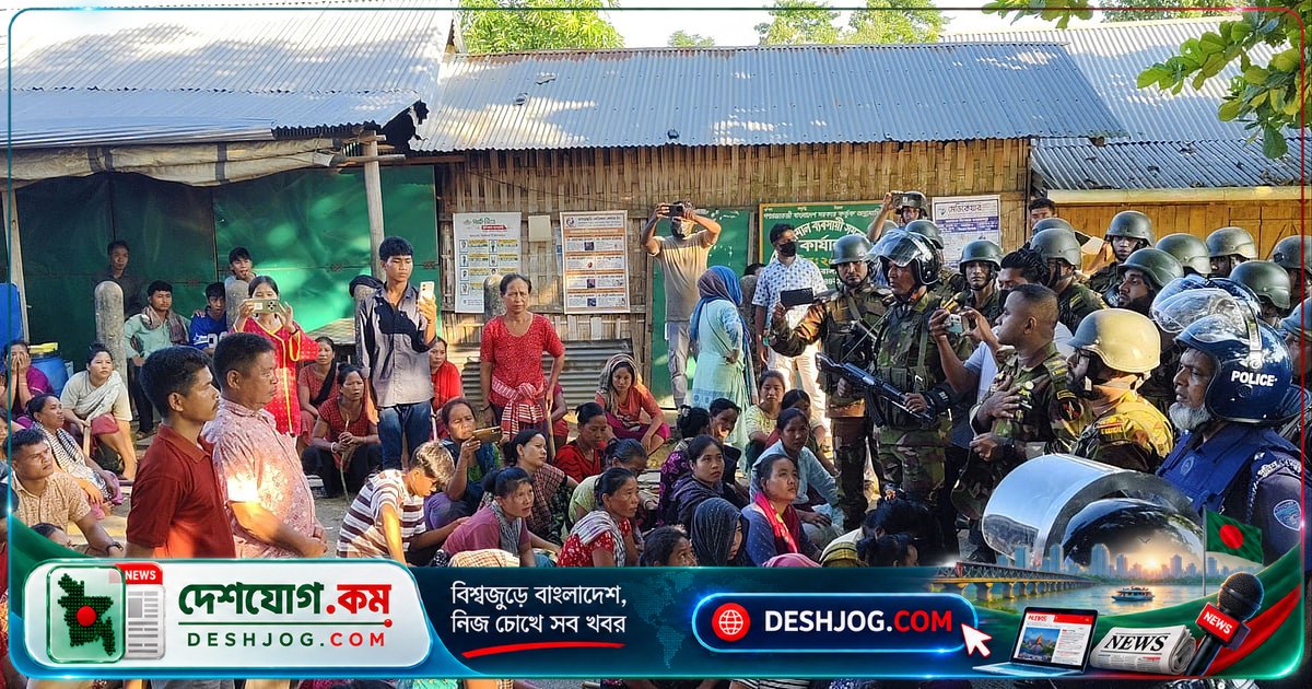 রাঙামাটির সাজেক পর্যটকদের গাড়ি তিন ঘণ্টা অবরোধে আটকে, বিক্ষোভকারীরা সরে যায় আইনশৃঙ্খলা বাহিনীর চাপে