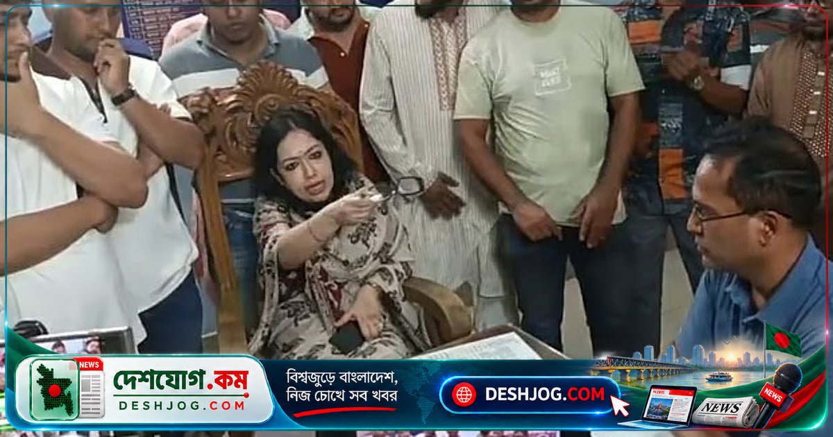 সরাইল ওসির আইনজীবী সমিতি সদস্যপদে নোটিশ: রুমিন ফারহানার বাগ্বিতণ্ডা ভিডিওর পর চট্টগ্রাম আইনজীবী সমিতির তদন্ত