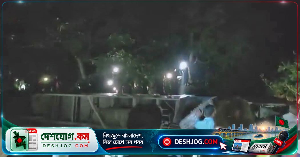সাতক্ষীরা লং মার্চে ফেরার পথে বাস দুর্ঘটনায় পথচারী নিহত, ৫৫ জন আহত