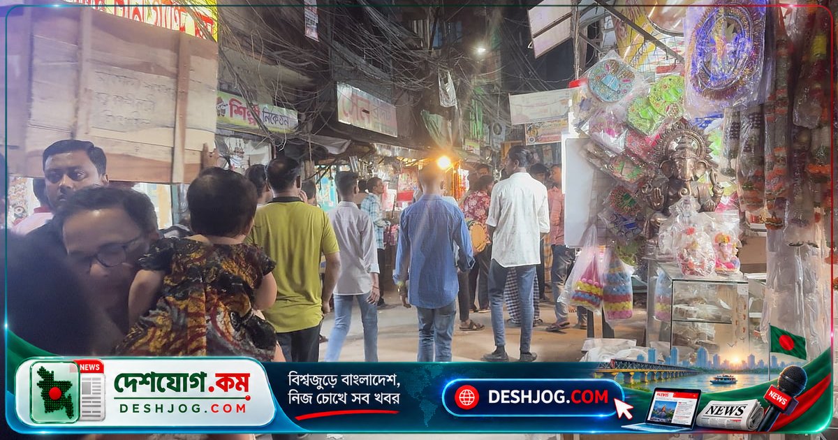 পুরান ঢাকার জীবন্ত ইতিহাস: শাঁখারীবাজার থেকে শঙ্খশিল্পের সাংস্কৃতিক পরিচয়