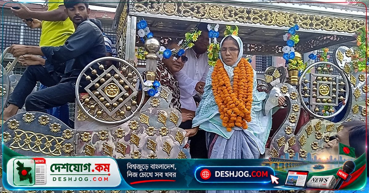 ৩৪ বছর মমতা দিয়ে আগলে রেখেছিলেন শিক্ষার্থীদের—শেফালী খালাকে ঘোড়ার গাড়িতে রাজকীয় বিদায়