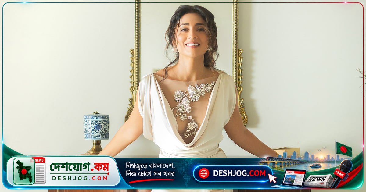 দৃশ্যম ৩-এর ট্রেলার লঞ্চে শ্রিয়া সরনের আইভরি গাউন: পুরনো গ্ল্যামার ও আধুনিক আকর্ষণের মিশ্রণ