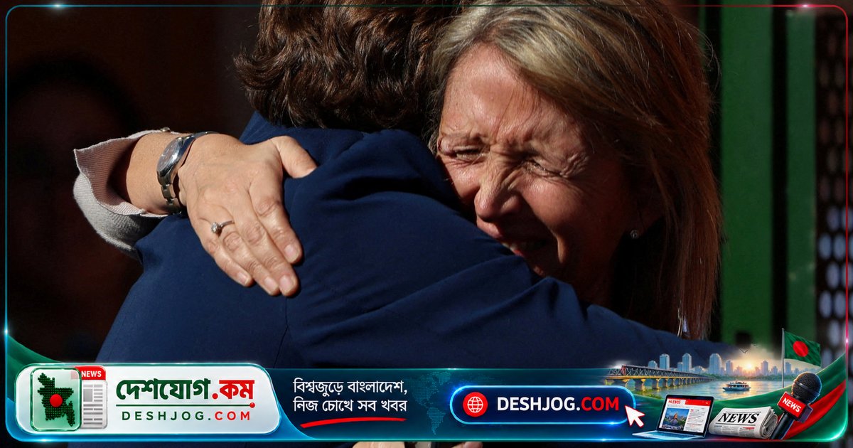 স্পেনের উচ্চগতির ট্রেন দুর্ঘটনায় ৬৮ নিহত, ৭৭ আহত: ‘আমি এই মহিলাকে আমার বুকে ধরে রেখেছিলাম, তিনি মারা গেলেন’