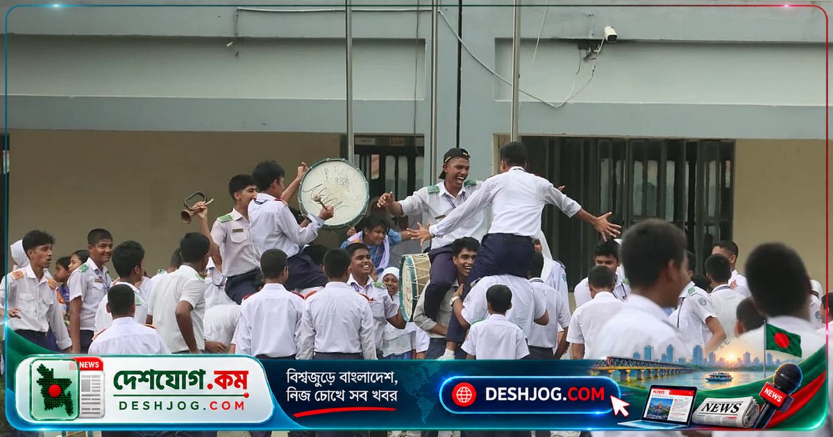 এসএসসিতে পাসের হার ৬২ শতাংশে নেমে আসায় শিক্ষাব্যবস্থার ভবিষ্যৎ নিয়ে প্রশ্ন