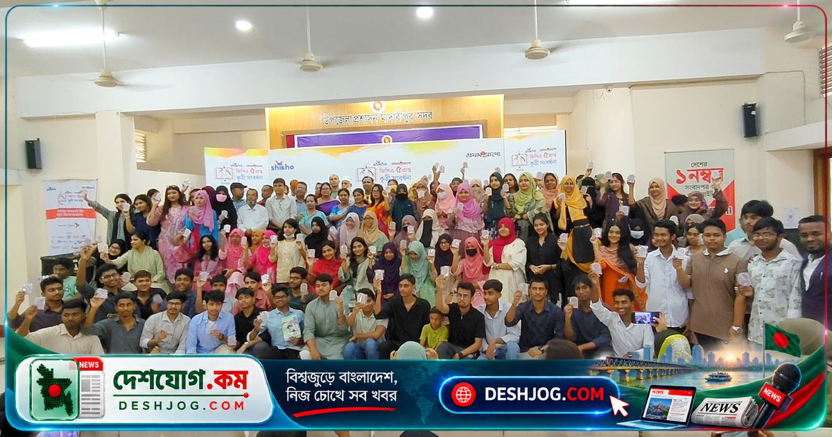 ডেঙ্গু জ্বরে সাবরিন জিপিএ-৫ পেলেও পরীক্ষায় অংশ নিলেন, বাবার ভ্যানে এসেছিলেন কৃতী ছেলে রিয়াজ