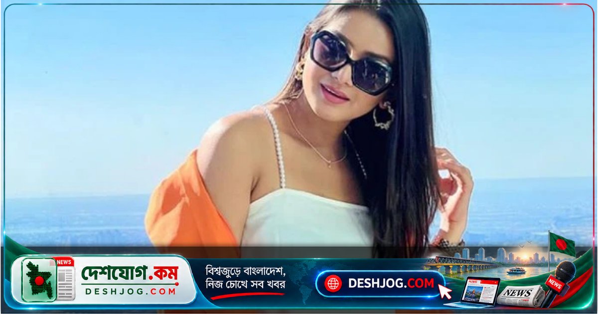 মানিকগঞ্জ যাত্রায় দুর্ঘটনার হাত থেকে রক্ষা পেলেন তানজিন তিশা, ভক্তদের উদ্বেগ দূর করেন