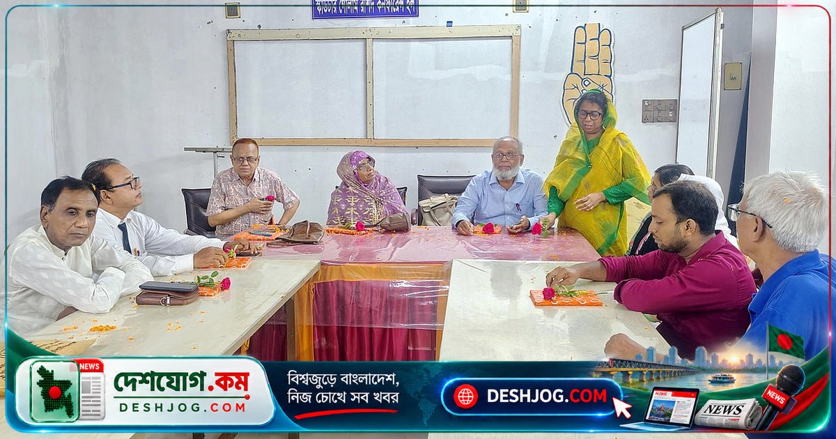 শিক্ষকদের শ্রদ্ধা জানালো বন্ধুসভার অনুষ্ঠানে: আদর্শ শিক্ষক সমাজকে বদলাতে পারে