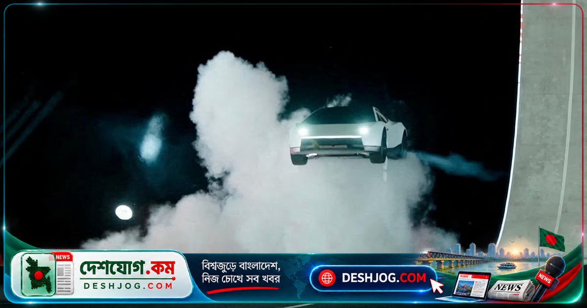 টেসলার রোডস্টার আকাশে উড়ল: ইলন মাস্কের ২০১৮ সালের ভবিষ্যদ্বাণী সত্য হয়ে উঠল