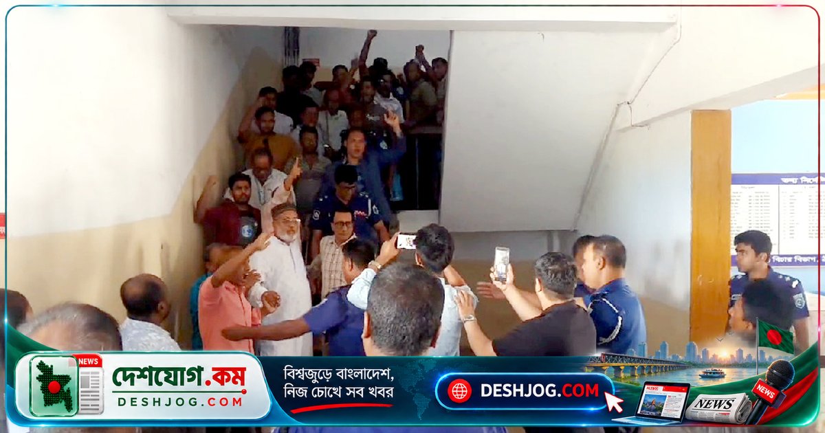 ঠাকুরগাঁও আদালতে ‘জয় বাংলা’ স্লোগানে উত্তেজনা, পুলিশ সদস্য আহত হন