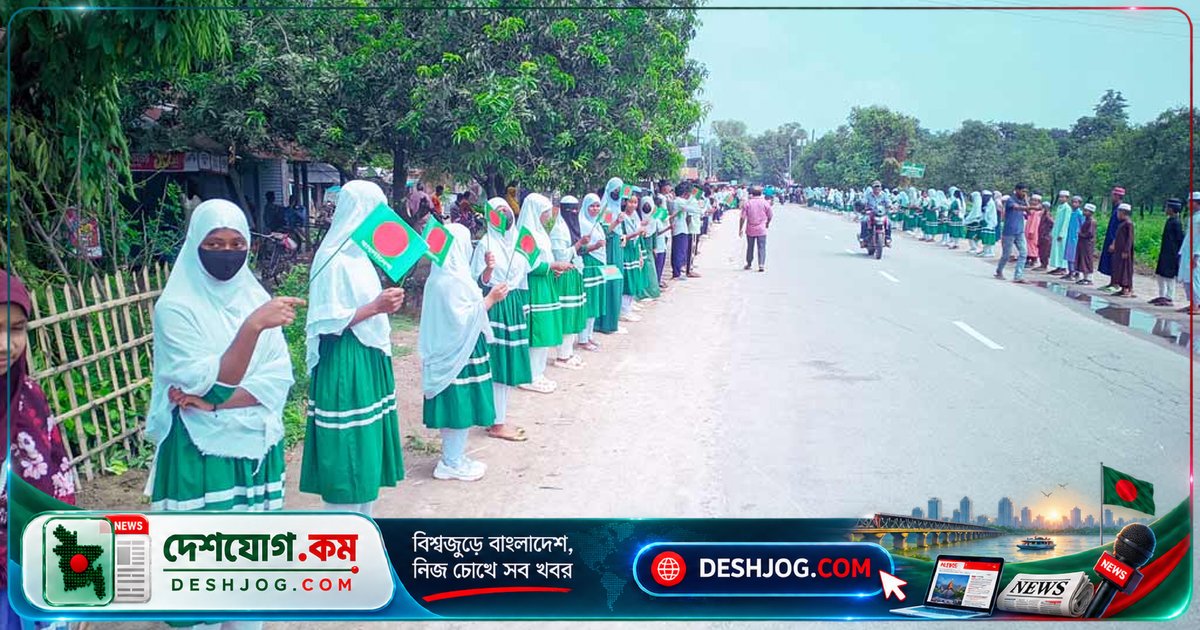 ঠাকুরগাঁওয়ে রাষ্ট্রপতি মির্জা ফখরুল ইসলাম আলমগীরকে ১৫ কিলোমিটার জুড়ে ফুল ছিটিয়ে জনসমাগমে স্বাগত