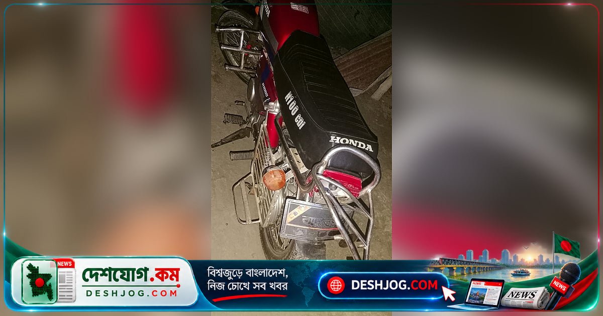 যশোরে মোটরসাইকেলে পিকআপের ধাক্কায় মা-ছেলে নিহত, স্বামী গুরুতর আহত